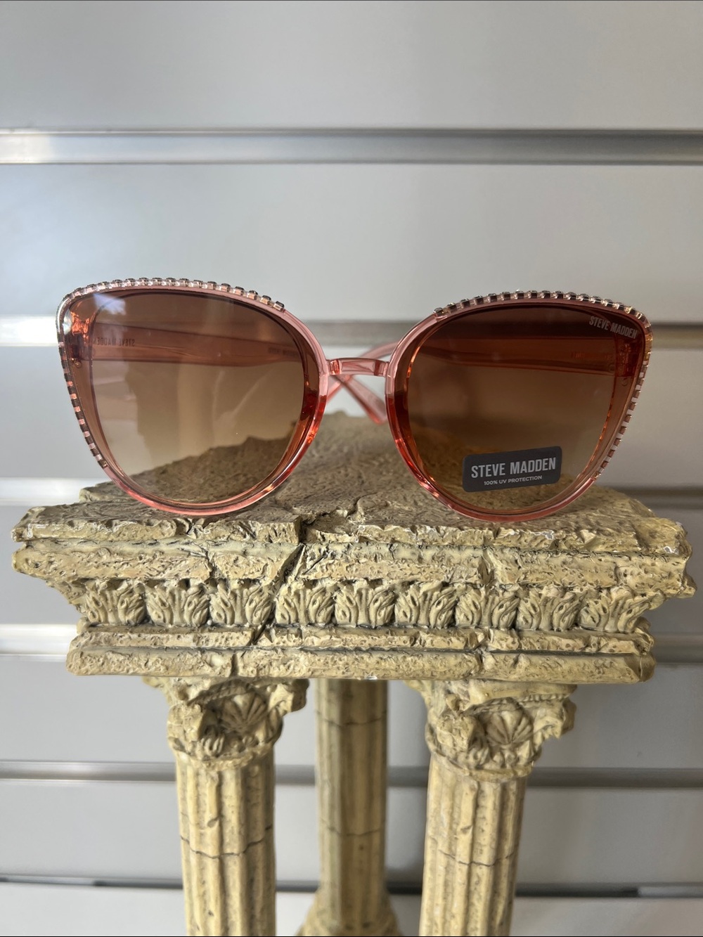 Steve Madden Pink Frame Sunglasses with Brown Gradient Lenses